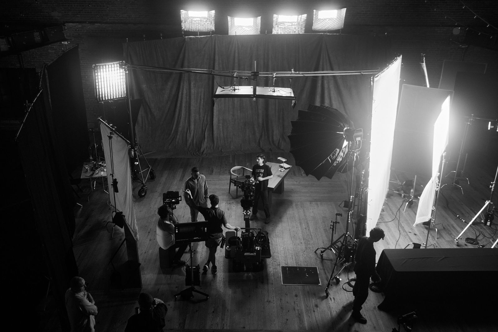 Thomas Simon on set